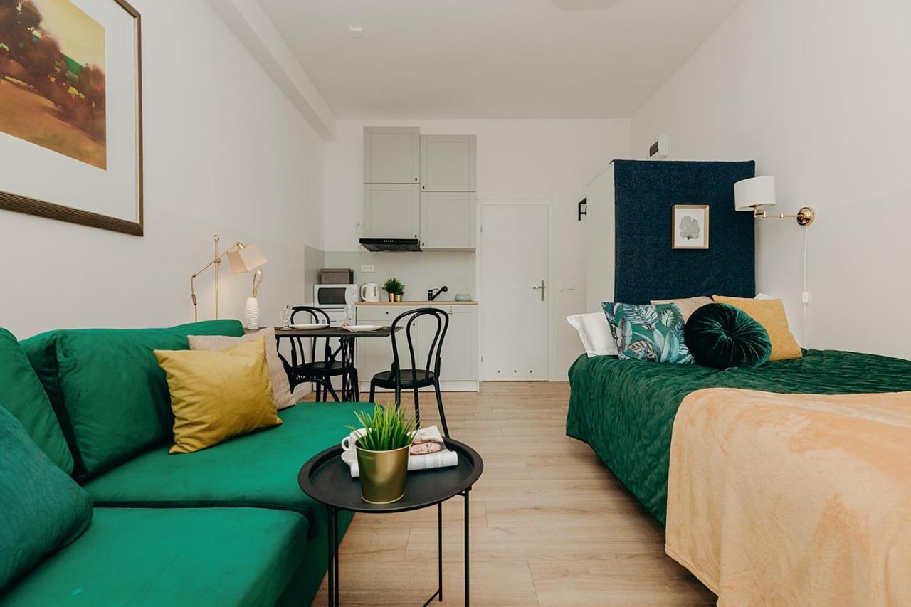 L Ajax Airport Bitwy Warszawskiej Apartment Warsaw